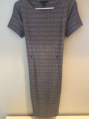 A Pea in the Pod Nursing & Maternity Grey Plaid Sheath Dress W/Zips & Pockets